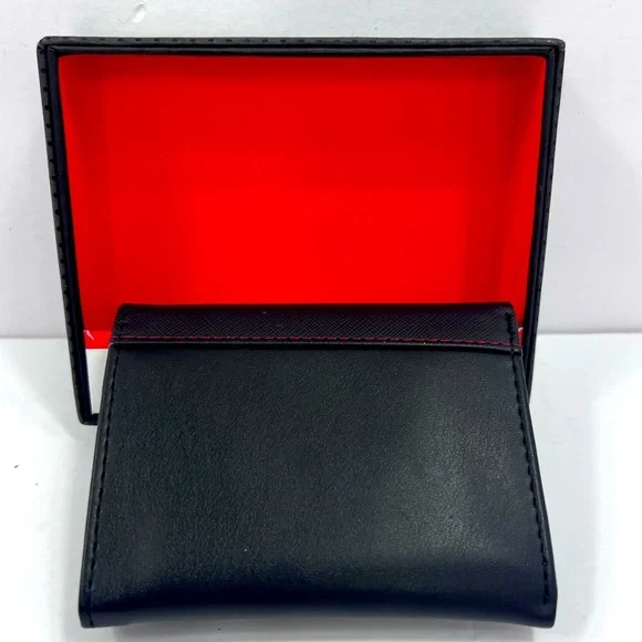 ⭐️GUESS💯 BLACK TRI FOLD MENS BLACK WALLET, GUESS LOGO INDENTED - Picture 2 of 15